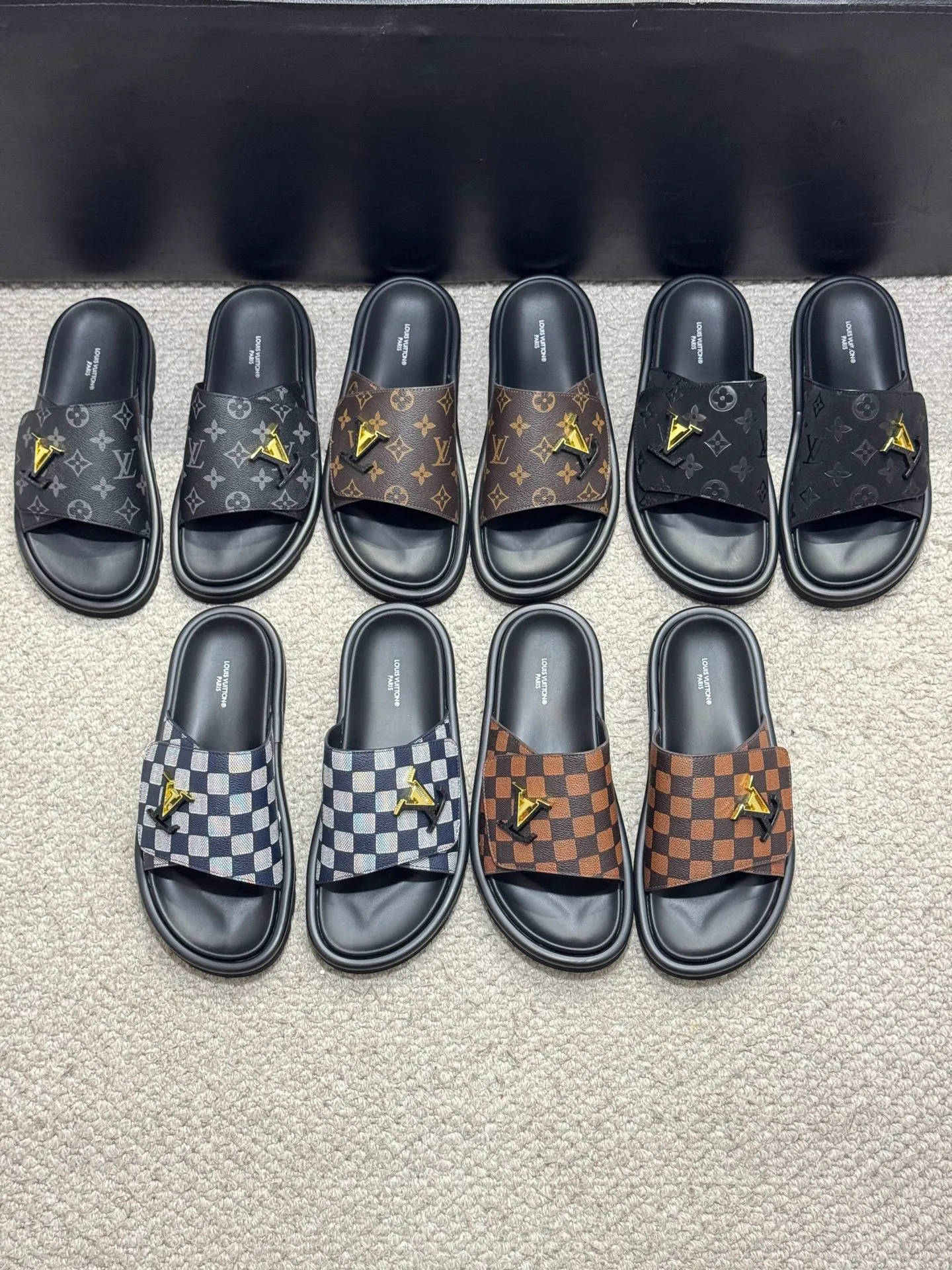 Men's Men's Shoes💰360 [New Style]🦇🦇Top Original [Louis Vuitton] Slippers for Couples👫Spring and Summer Style🎯🎯As an active family in the fashion industry ⭐ Lv takes bold innovation as its true nature ⚡Fabric and floral with hardware🔥Clean and neat ⚡Fashionable and elegant🌹Multiple colors available Size: 36-44 (45. Customized